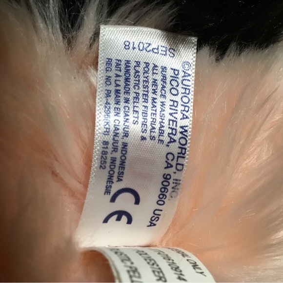 Plush Pink Flamingo Toy - Picture 3 of 5